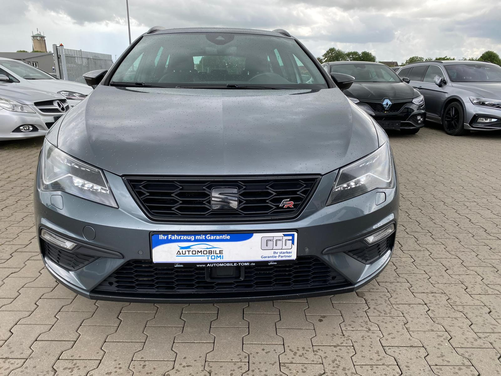 Seat Leon FR/Navi/Dynamic-Paket/Led/Alcantara/R-Kam FR/Navi/Dynamic-Paket/Led/Alcantara/R-Kam - Bild 3