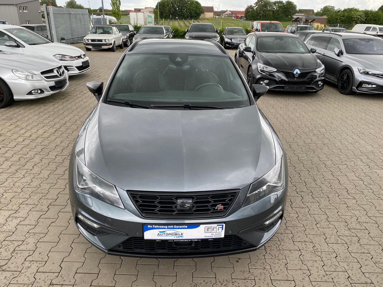 Seat Leon FR/Navi/Dynamic-Paket/Led/Alcantara/R-Kam FR/Navi/Dynamic-Paket/Led/Alcantara/R-Kam - Bild 4