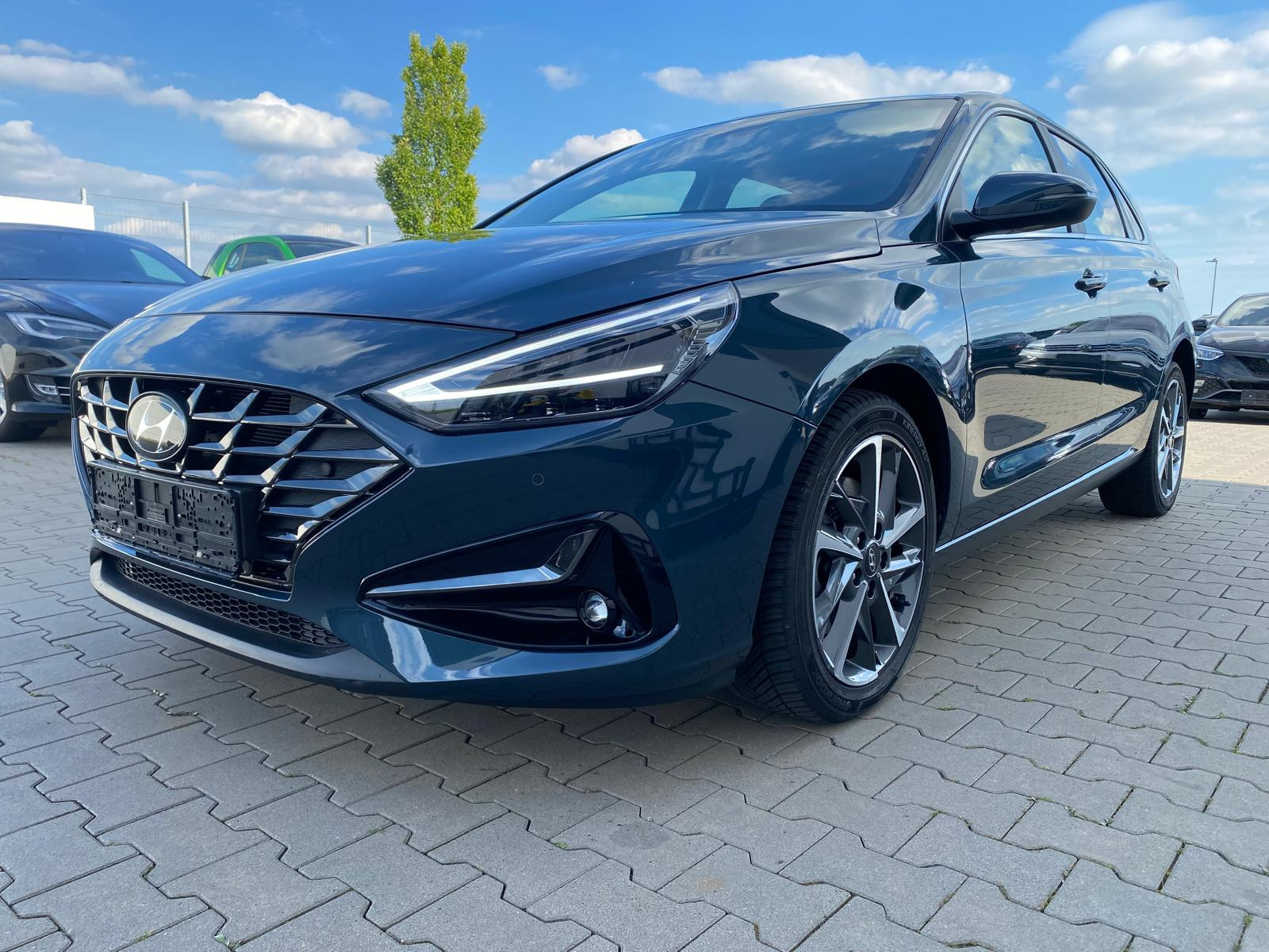 Hyundai i30 Prime/NAVI/PANO/R-KAM/Komfort-Paket Prime/NAVI/PANO/R-KAM/Komfort-Paket - Bild 1