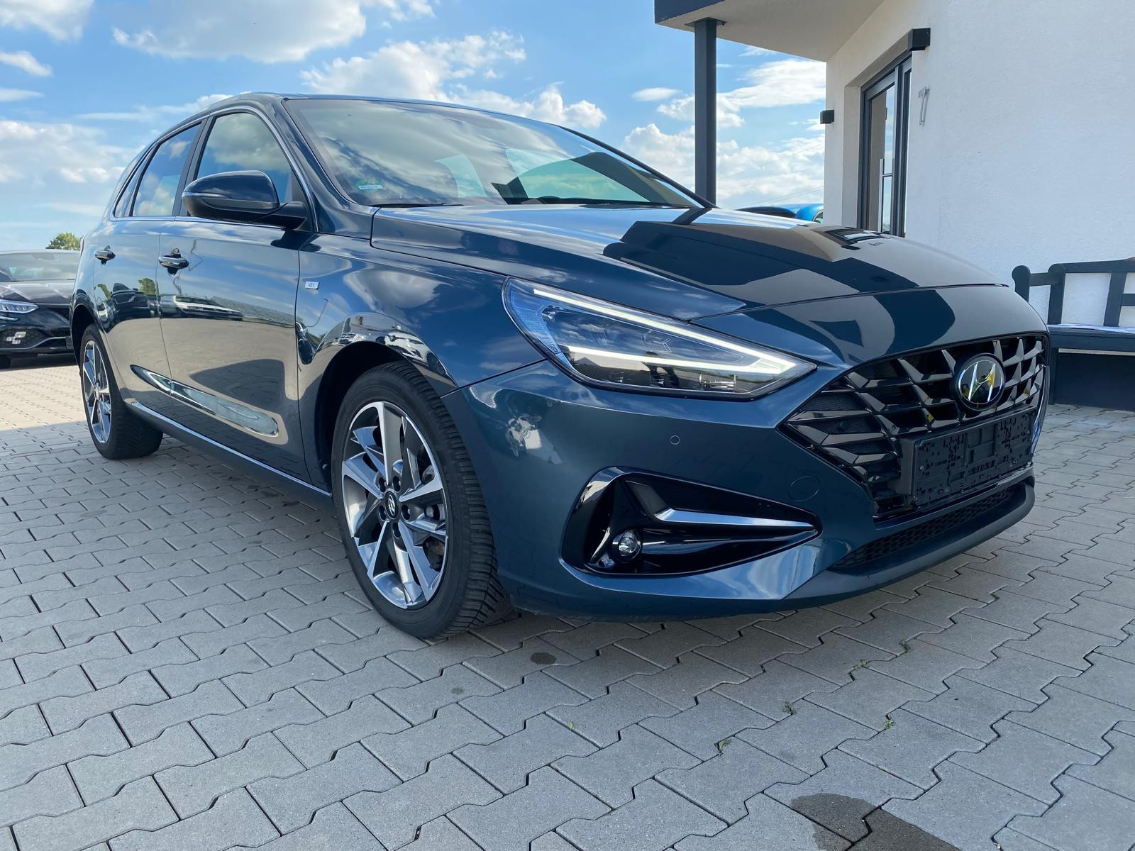 Hyundai i30 Prime/NAVI/PANO/R-KAM/Komfort-Paket Prime/NAVI/PANO/R-KAM/Komfort-Paket - Bild 4