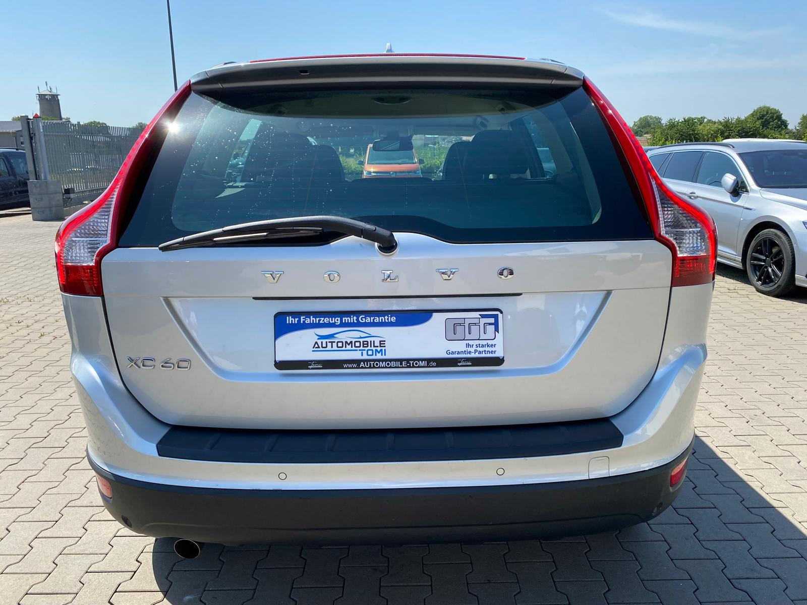 Volvo XC60 Momentum 2WD/SERVICE+ZAHN:RIEM.+TÜV NEU/ Momentum 2WD/SERVICE+ZAHN:RIEM.+TÜV NEU/ - Bild 7