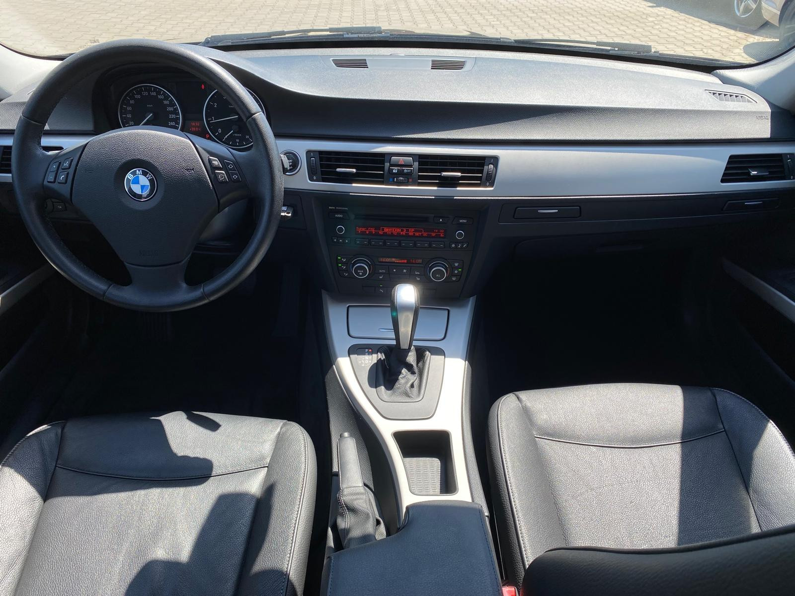 BMW 320 Facelift/Leder/Automatik Facelift/Leder/Automatik - Bild 2