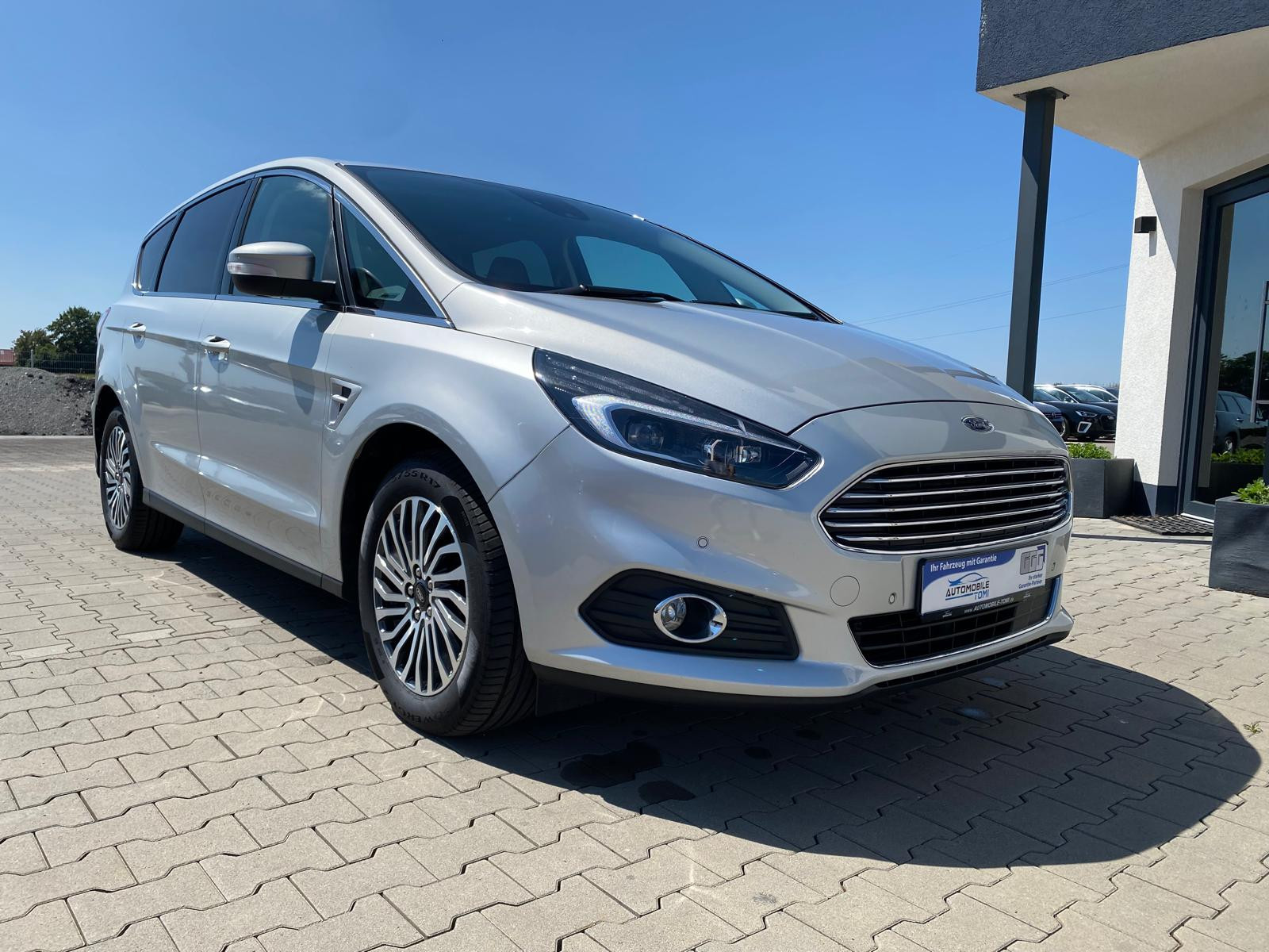 Ford S-MAX Titanium/7 SITZE/NAVI/SERVICE NEU Titanium/7 SITZE/NAVI/SERVICE NEU - Bild 4