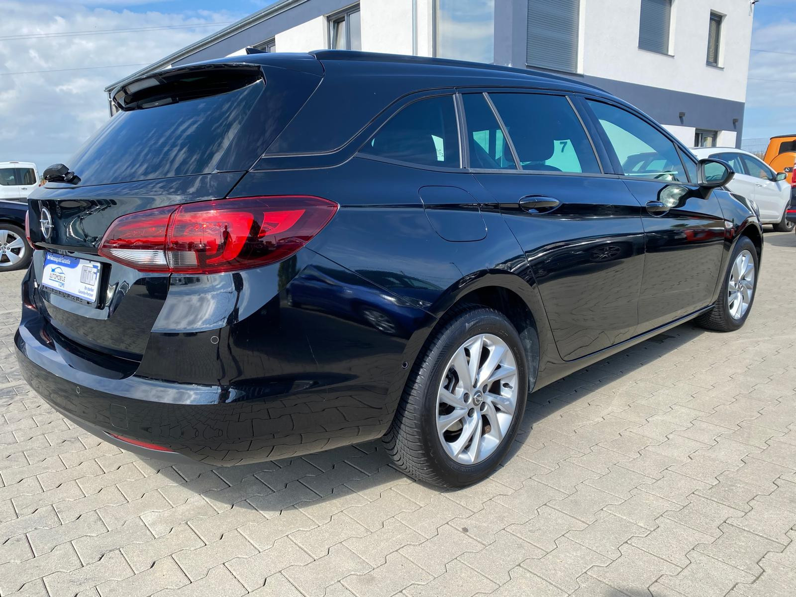Opel Astra Ultimate Start/Stop/NAVI/R-KAM/LED Ultimate Start/Stop/NAVI/R-KAM/LED - Bild 8