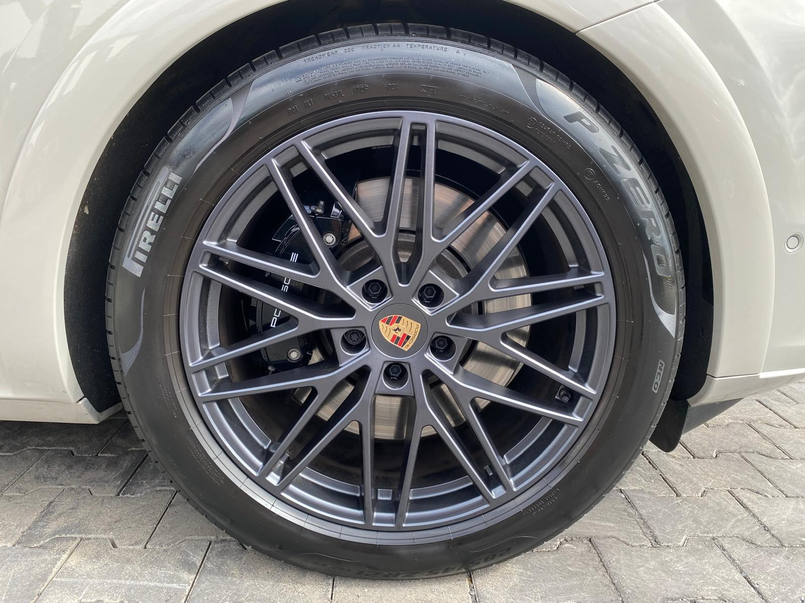 Porsche Cayenne GTS/Dt.Fahrz./Garantie/Matrix-LED/Burmester/StHz GTS/Dt.Fahrz./Garantie/Matrix-LED/Burmester/StHz - Bild 11