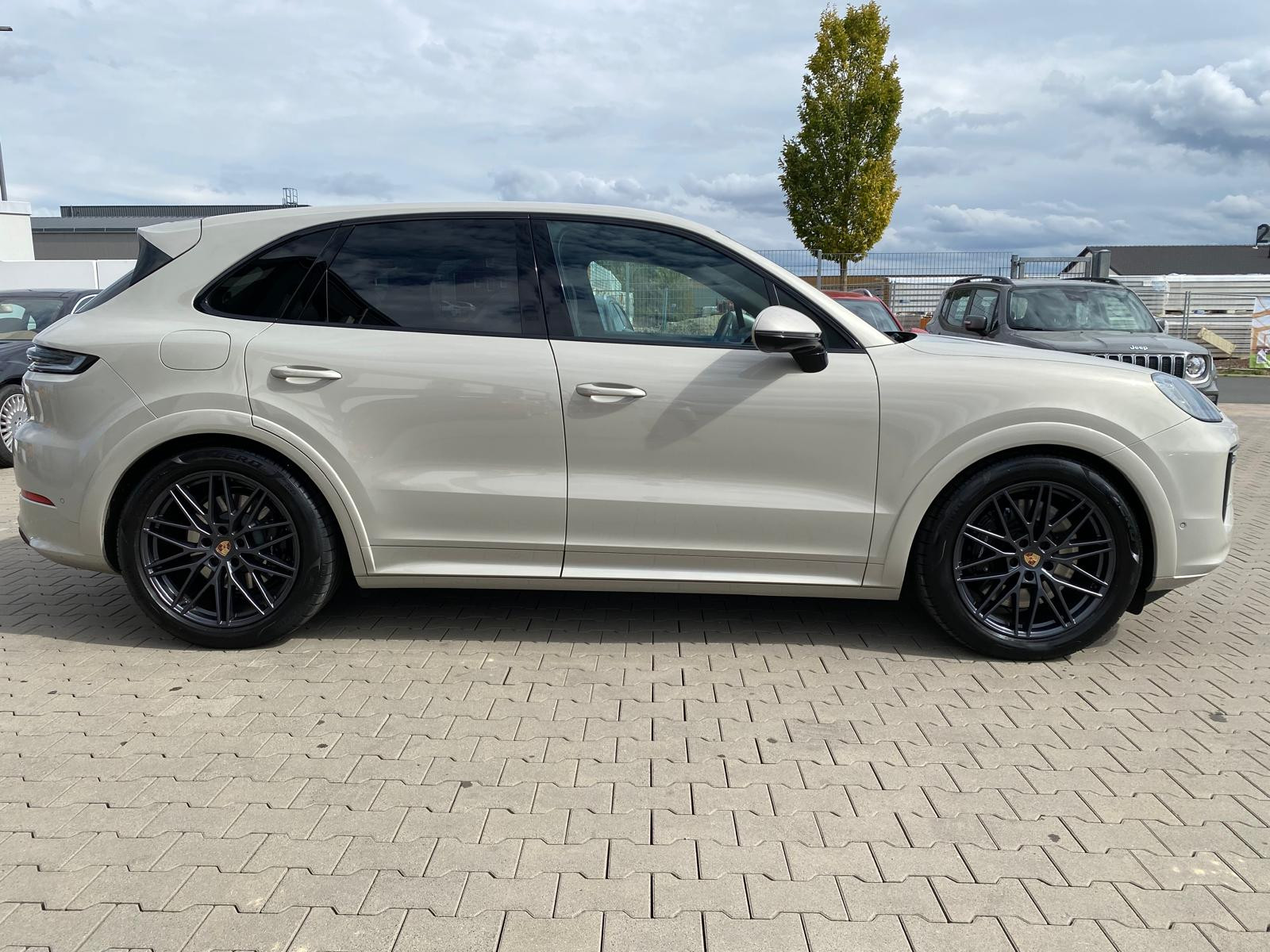 Porsche Cayenne GTS/Dt.Fahrz./Garantie/Matrix-LED/Burmester/StHz GTS/Dt.Fahrz./Garantie/Matrix-LED/Burmester/StHz - Bild 5