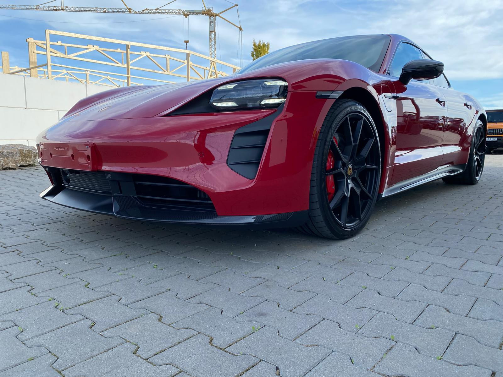 Porsche Taycan GTS/Approved Garantie/Head-Up BOSE/Chrono GTS/Approved Garantie/Head-Up BOSE/Chrono - Bild 1