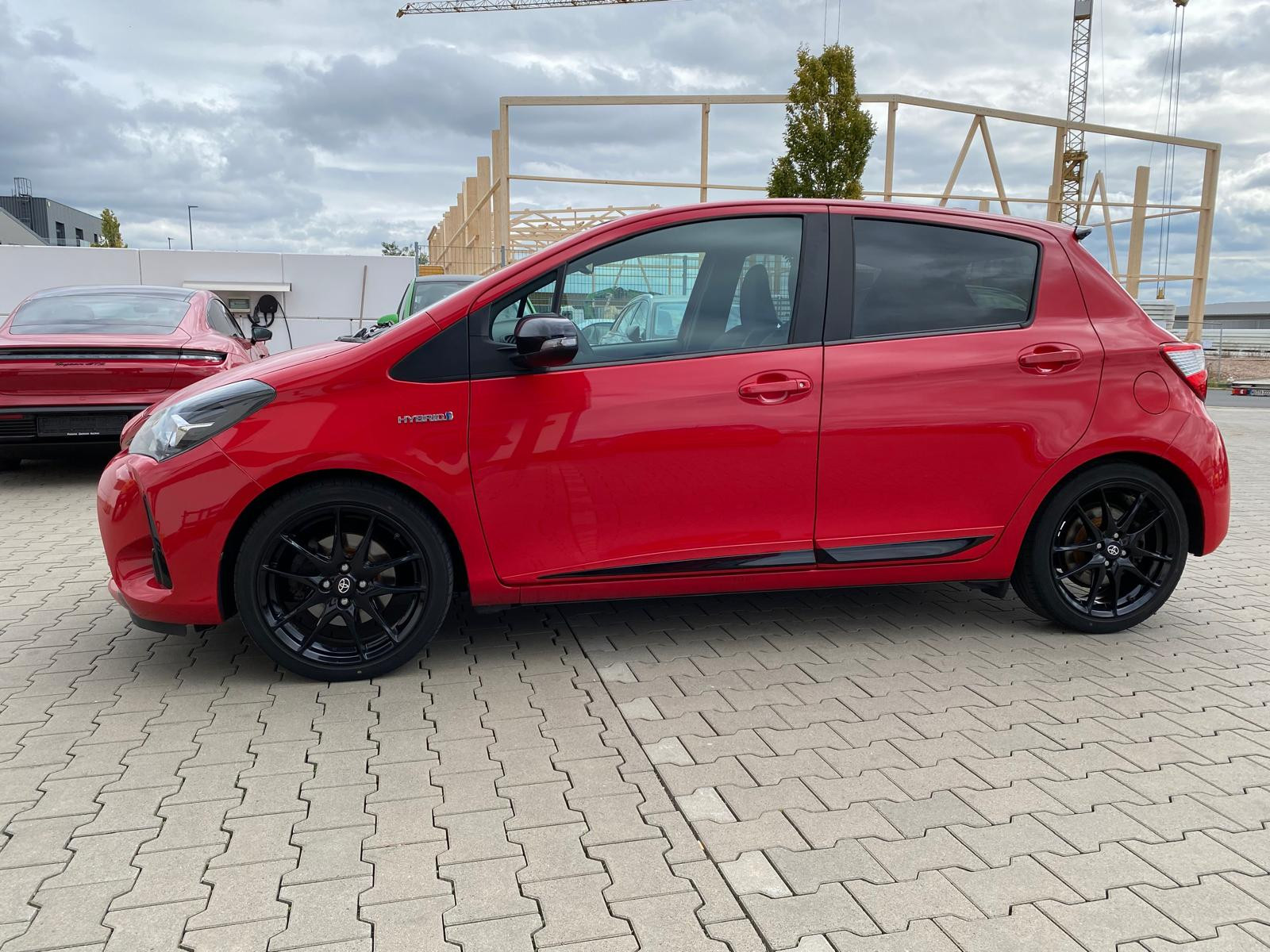 Toyota Yaris Hybrid 1.5 GR Sport Hybrid 1.5 GR Sport - Bild 6