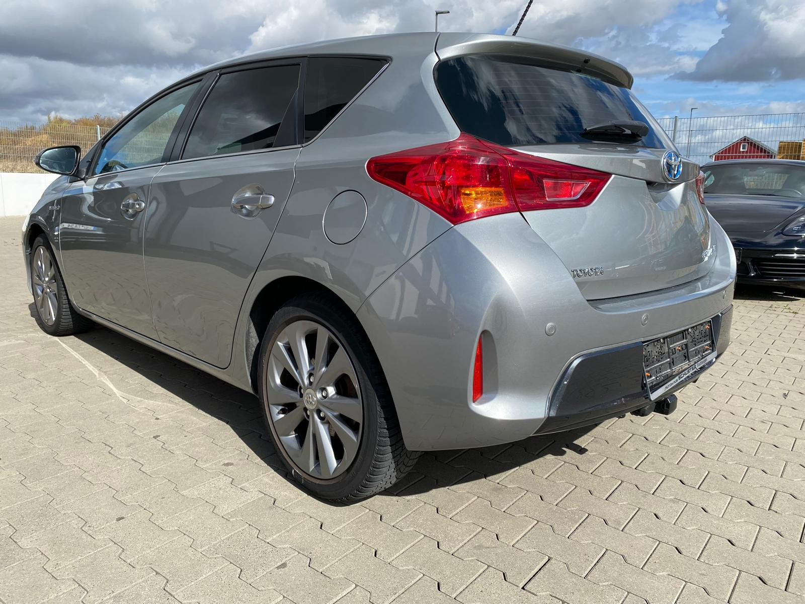 Toyota Auris Hybrid Executive/NAVI/R-KAM Hybrid Executive/NAVI/R-KAM - Bild 8